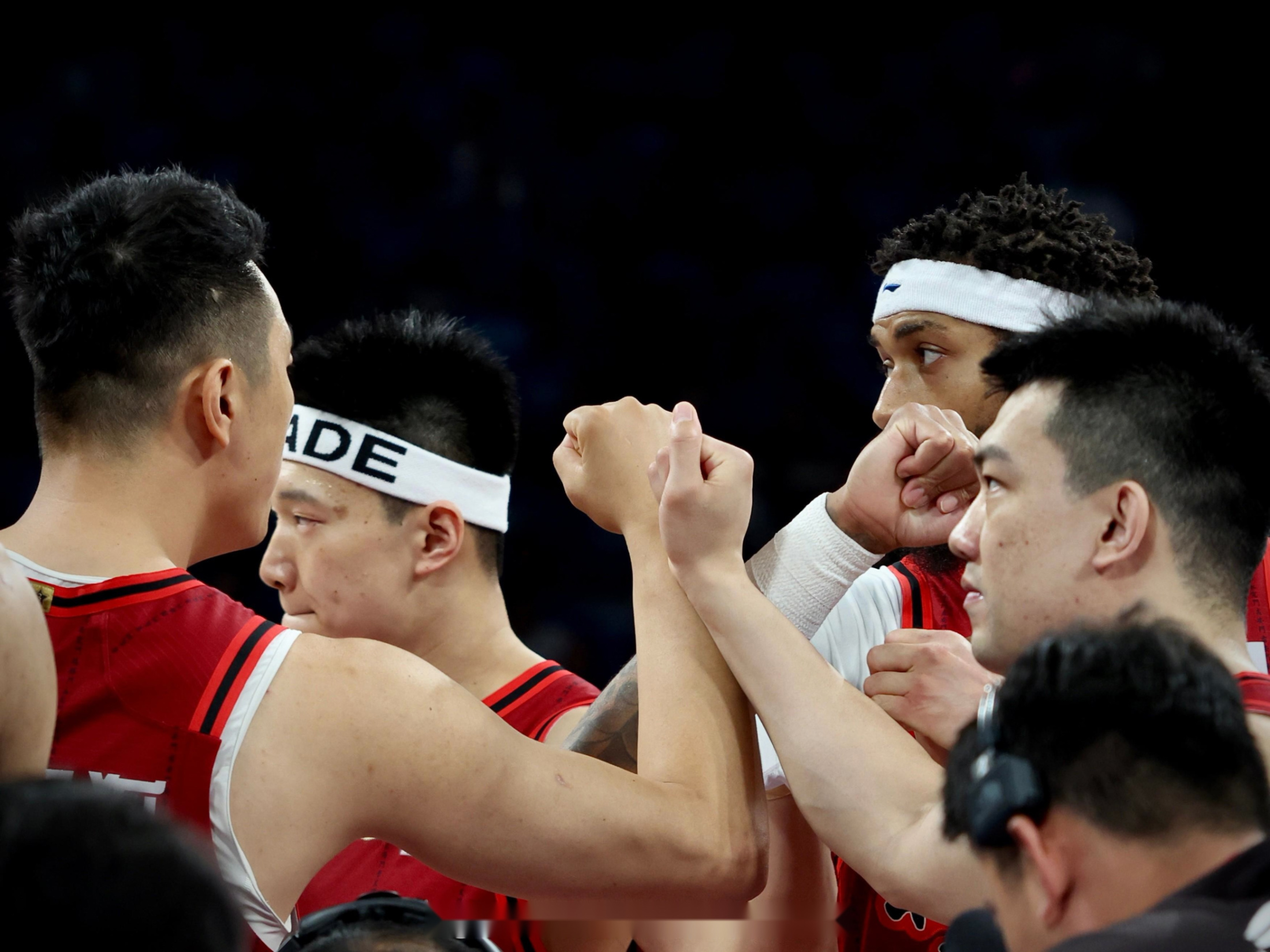 lol在线投注国际比赛日突围战来临，北京国安围绕CBA常规赛官宣签约，质疑声仍在，临场指挥获称赞的简单介绍